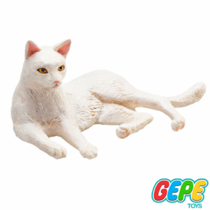 گربه سفید لمیده