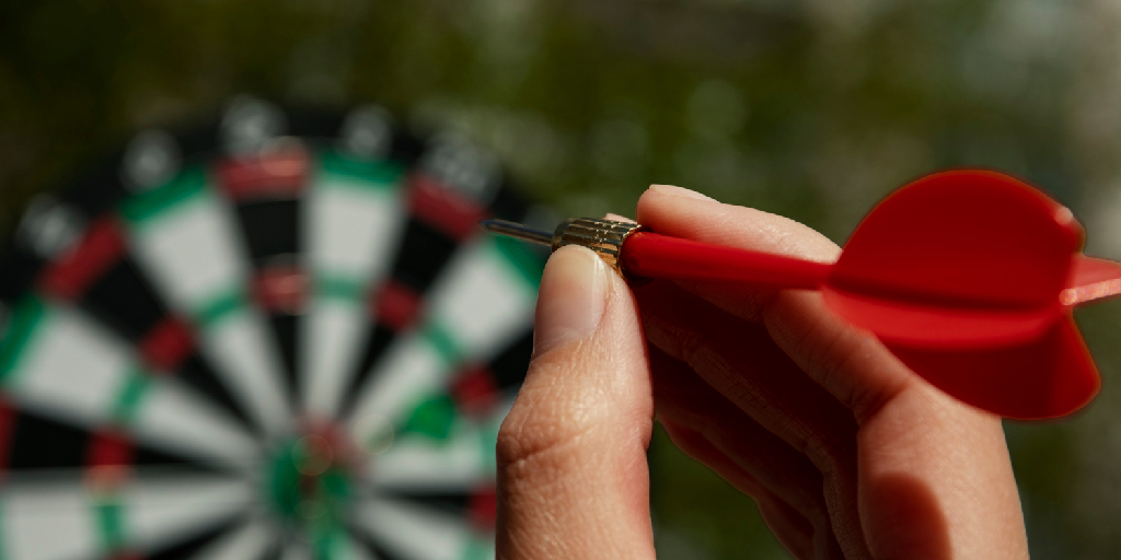 فواید بازی دارت یک ورزش چالش برانگیز